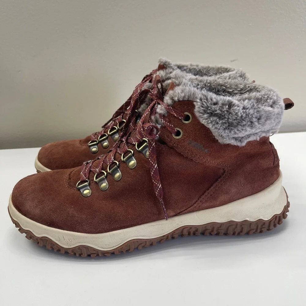 LL Bean Boots Womens 8.5 Day Venture Brown Suede PrimaLoft Insulated Waterproof